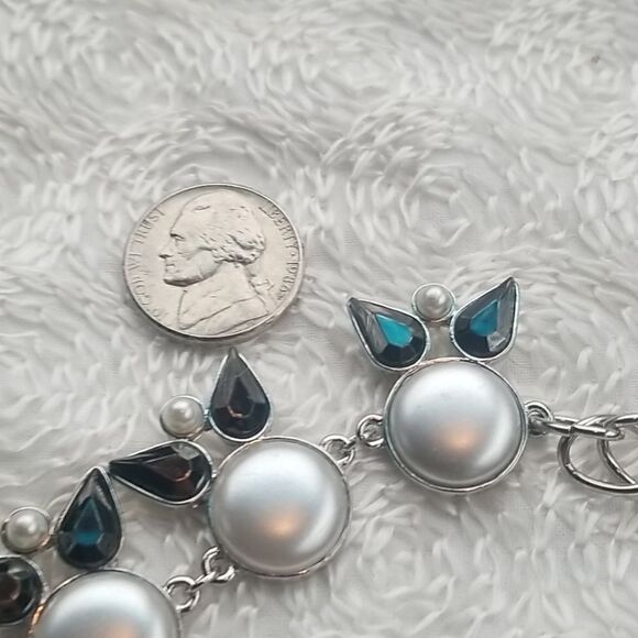 NY & Co. Necklace Pearl Silver Crystal Teardrop New York and Company Necklace - Picture 7 of 8